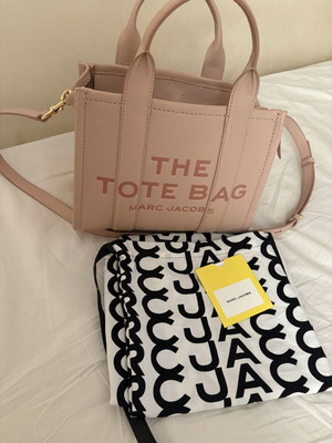 Marc Jacobs tote bag new, small nude pink crossbody