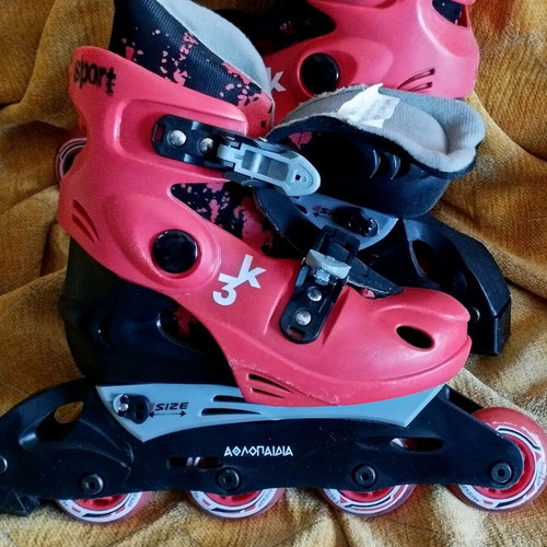 Skates like new, size 34-37, red black
