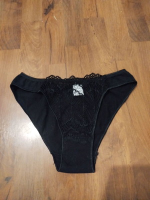 Γυναικεία σλιπ καινούργια, πακέτο 2 τεμαχίων small, μαύρο και μπεζ με δαντέλα