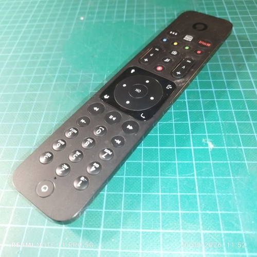 Vodafone TV Box GR-1280 with remote and power supply