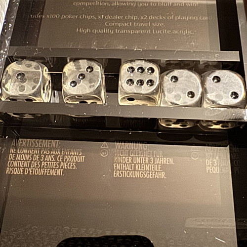 Sunnylife Holiday Poker Set Limited Edition new