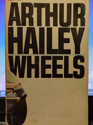 Wheels by Arthur Hailey used English novel