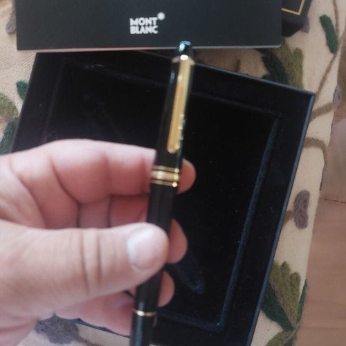 Cartier pen and Montblanc fountain pen set like new