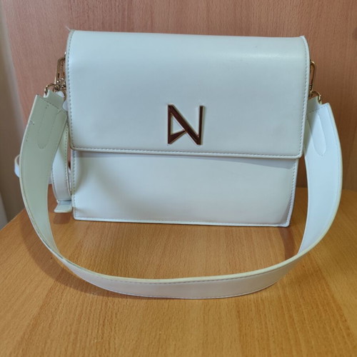 Nolah white shoulder bag used with two straps