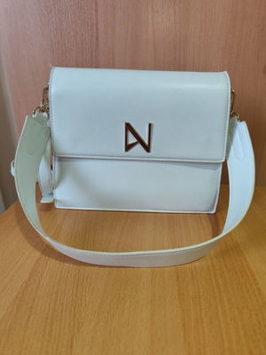 Nolah white shoulder bag used with two straps