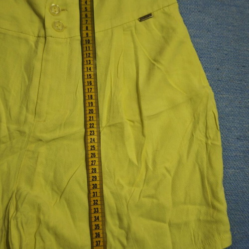 High-waisted yellow shorts Toi&Moi like new, size S
