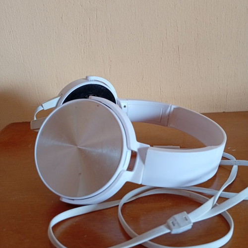 Wired headphones, Chinese no name