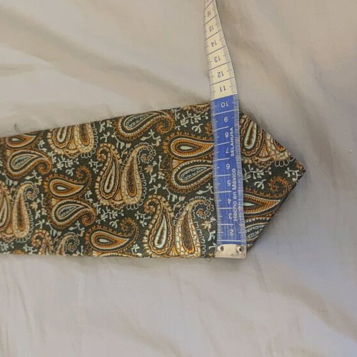 Silk tie new with unique paisley design