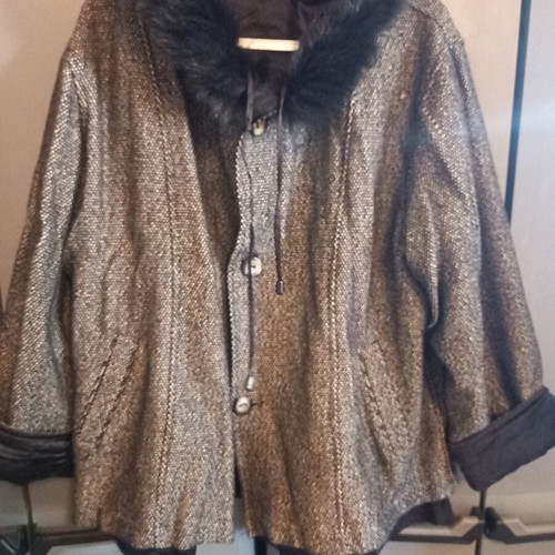 Women's reversible coat made of premium fabric like new