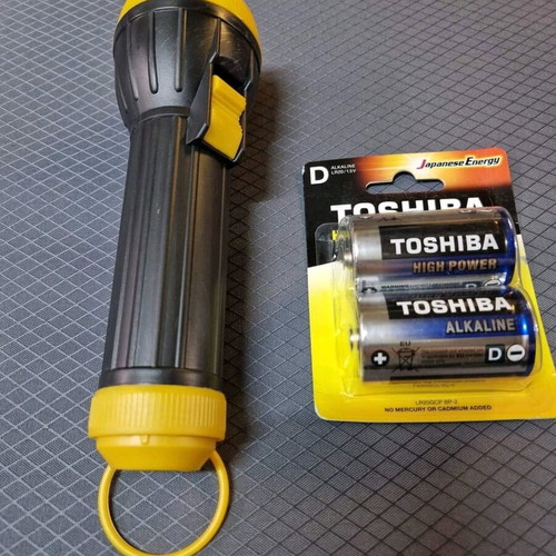 Plastic flashlight 20cm new
