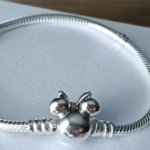 Pandora bracelet Disney Minnie size 18 new, silver