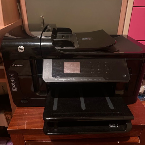 HP Officejet 6500A Plus all-in-one printer like new with WiFi, scanner, fax