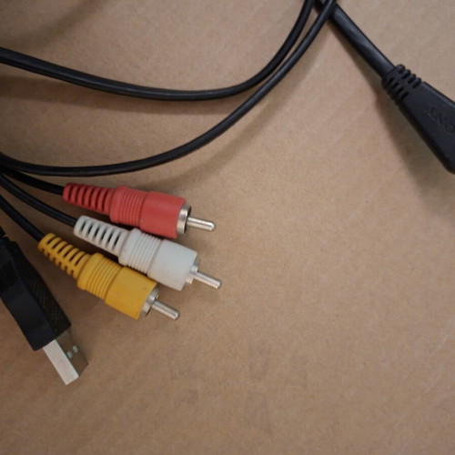 Sony Multi Terminal Cable with USB and 3 RCA like new