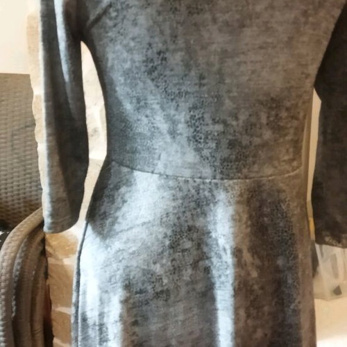 Just Perfect Metallize Dress like new, gray silver