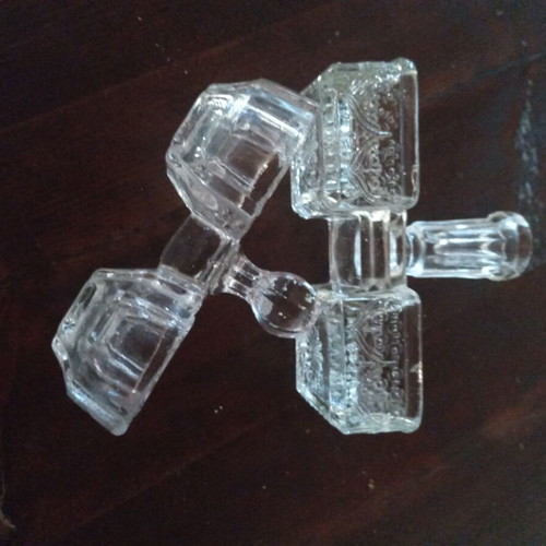 Salt and pepper set of 2 pieces like new