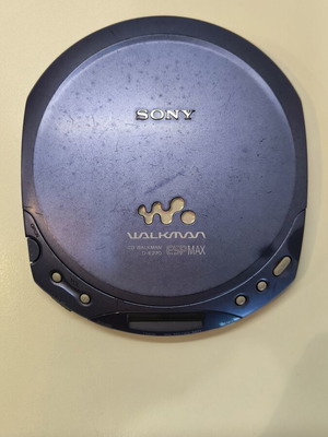 Sony CD Walkman D-E220 ESPMAX used for repair or parts