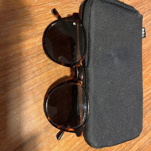 Komono Liam Sunglasses like new, tortoise shell, classic round