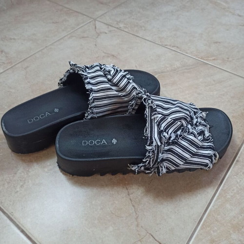 Doca women's flatform slippers used, size 39, black-white