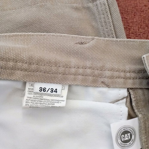 Caterpillar men's pants like new, olive color