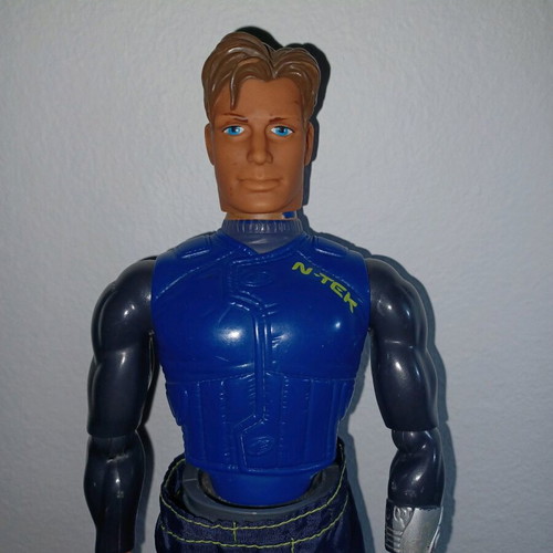 Max Steel Urban Agent figure used with worn pants elastics