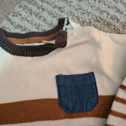 Obaibi sweater and jeans set 6-9 months like new