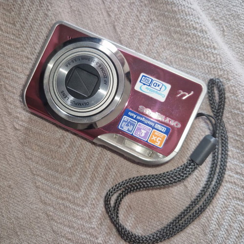 Olympus camera like new, fully functional