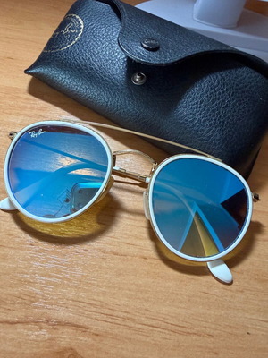 Ray Ban sunglasses like new with case