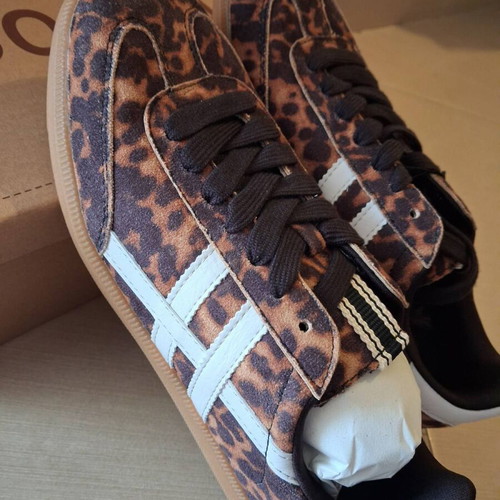 Corina leopard athletic shoes new size 39