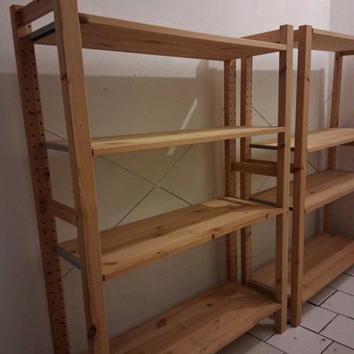 Adjustable bookcases like new