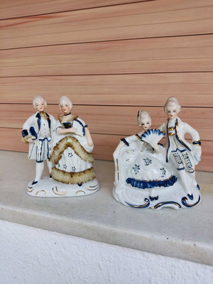 Period figurines like new, set of two, 12cm height