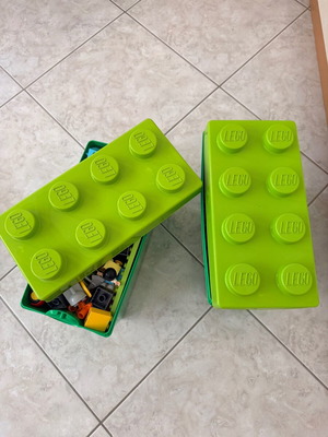 Τουβλάκια Dublo Lego σαν καινούργια, δύο κουτιά γεμάτα με αεροπλάνο και πυροσβεστικό