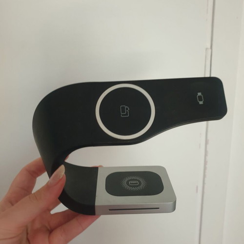 Wireless charger for 3 devices