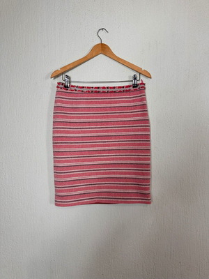 Weekend Maxmara skirt like new, pink, tweed, size 36