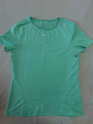 Nike Dri-Fit women's t-shirt size M like new, mint green