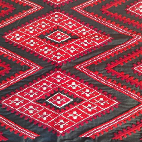 Handmade old wall rug like new, authentic Bulgarian art
