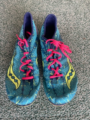 Saucony spikes
