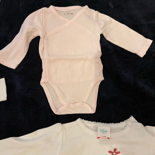 Baby bodysuits used for 0-3 months, pack of 7 pieces
