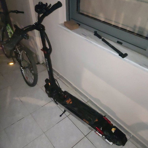 Kukirin M4 Max like new with 60 km range and 45 km/h max speed