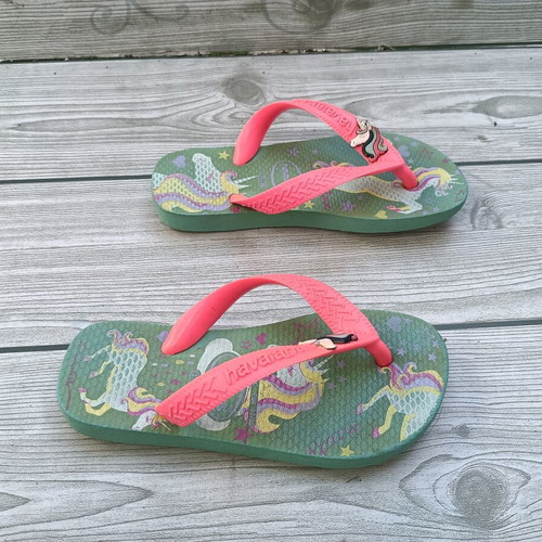 Havaianas flip flops for girls size 27 like new, colorful, unicorn design