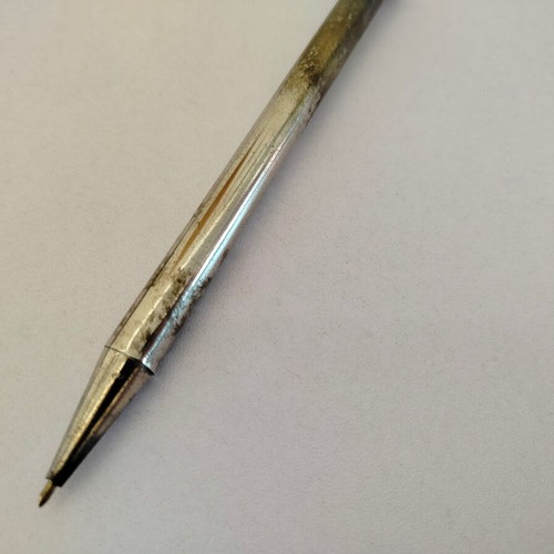 Johnie Walker metal pen used, needs new refill