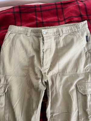Lacoste cargo pants used with one patch, beige