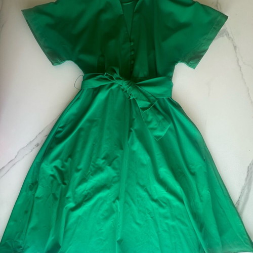 Midi dress Zara new emerald color with belt and pockets