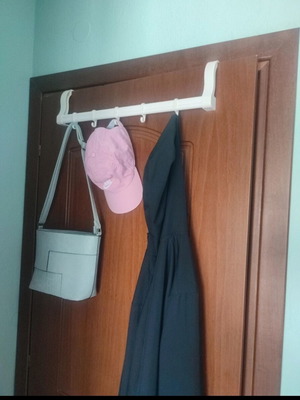 Door hanger with 5 hooks