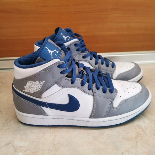 Air Jordan 1 Mid True Blue size 44 like new
