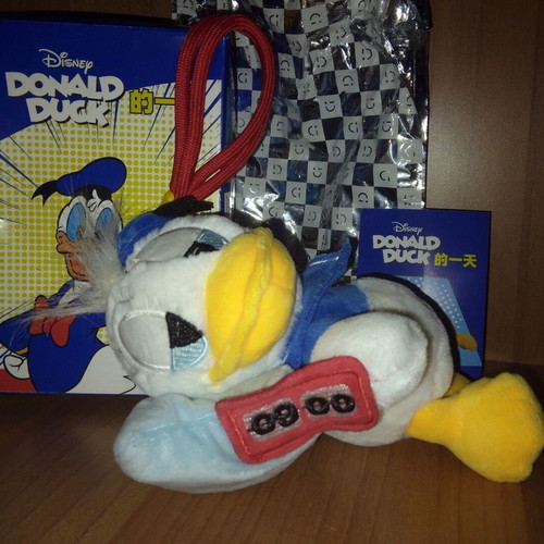Donald Duck Rising blind box plush like new