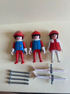 Playmobil Skiers vintage 80s, like new