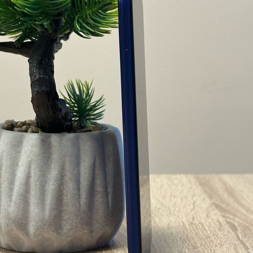 Honor 8A JAT-L41 smartphone like new, 64GB, 3GB RAM, blue, dual SIM