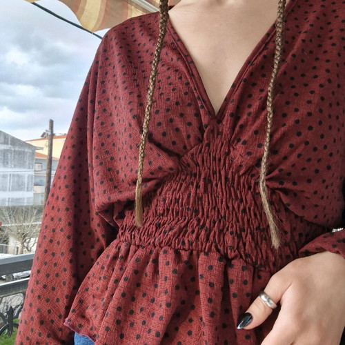 Burgundy blouse with black polka dot pattern Pink Woman like new, size XS