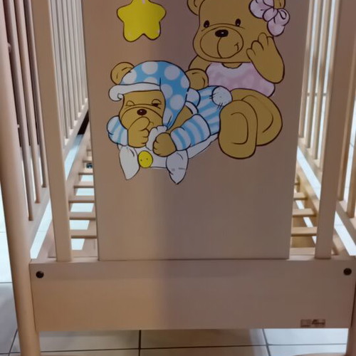 Baby cot Pierro like new with adjustable rails and storage drawer