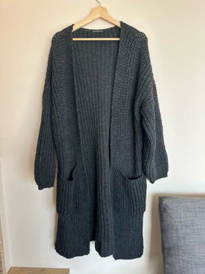 Ckontova knitted cardigan like new, grey, one size
